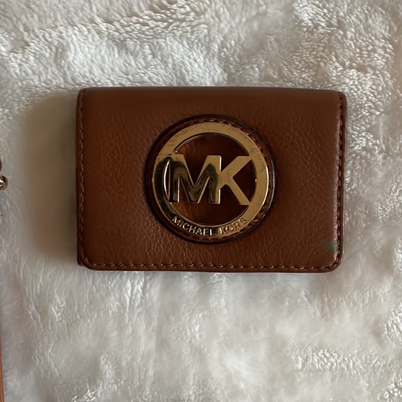 Michael kors side bag with mini wallet - Picture 6 of 7